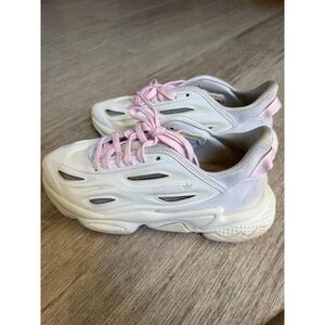 Adidas Womens White Link Ozweego Sneakers size 8.5